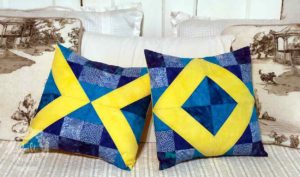 Summer Lovin X and O pillows